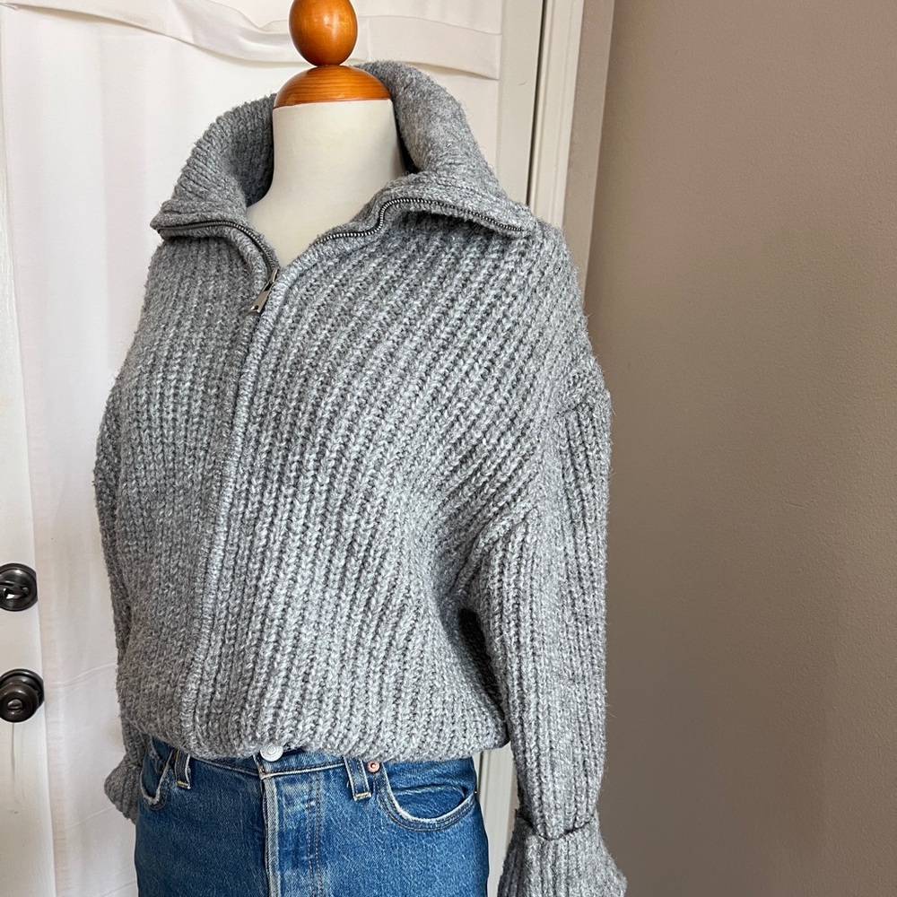 H&M Zip Front Collared Sweater Jacket - Picture 3 of 7